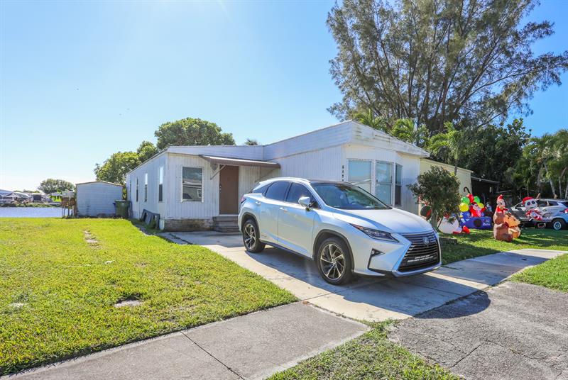 21726 N Heritage Circle Pembroke Pines FL 33029