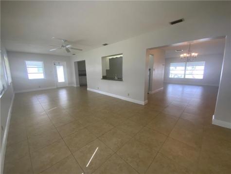 7104 NW 70th Street Tamarac FL 33321