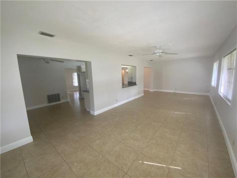 7104 NW 70th Street Tamarac FL 33321