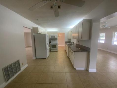 7104 NW 70th Street Tamarac FL 33321