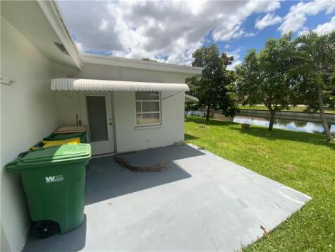 7104 NW 70th Street Tamarac FL 33321