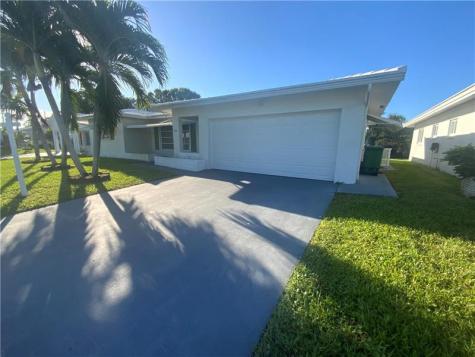 7104 NW 70th Street Tamarac FL 33321