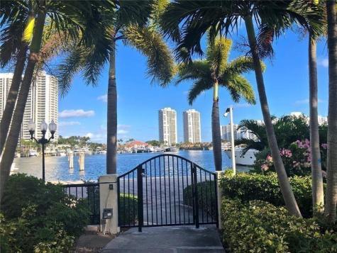 21135 Helmsman Drive Miami FL 33180