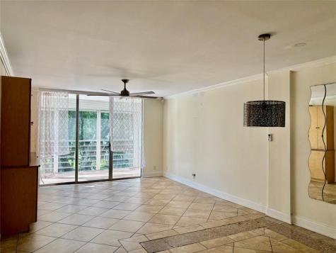 2998 NW 48th Terrace Lauderdale Lakes FL 33313
