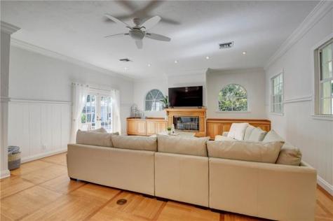 302 NW 11th Street Delray Beach FL 33444