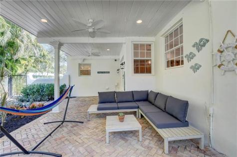 302 NW 11th Street Delray Beach FL 33444