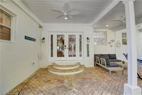 302 NW 11th Street Delray Beach FL 33444
