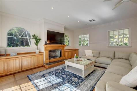 302 NW 11th Street Delray Beach FL 33444