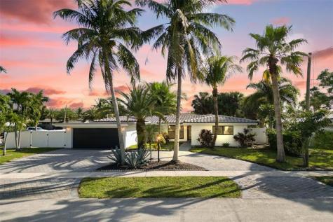 310 SE 13th Court Pompano Beach FL 33060