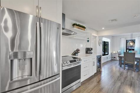 310 SE 13th Court Pompano Beach FL 33060