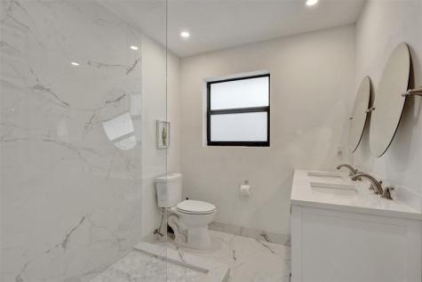 310 SE 13th Court Pompano Beach FL 33060