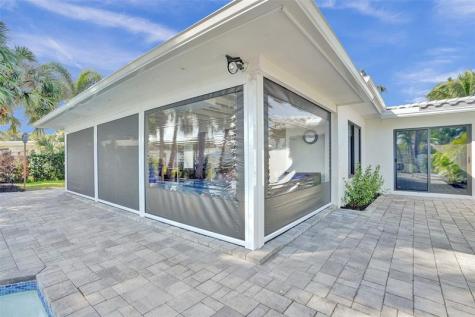 310 SE 13th Court Pompano Beach FL 33060