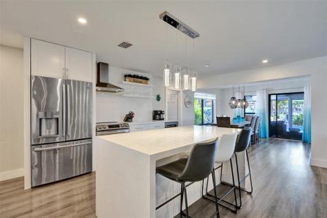 310 SE 13th Court Pompano Beach FL 33060
