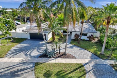 310 SE 13th Court Pompano Beach FL 33060