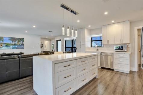 310 SE 13th Court Pompano Beach FL 33060