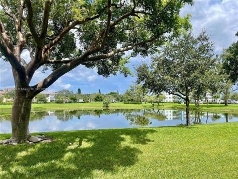 2042 Newcastle C Boca Raton FL 33434