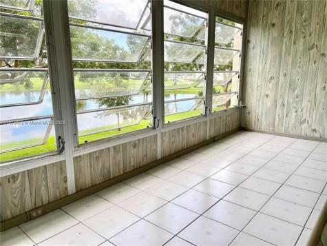 2042 Newcastle C Boca Raton FL 33434