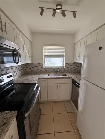 237 SE Park Street Dania Beach FL 33004