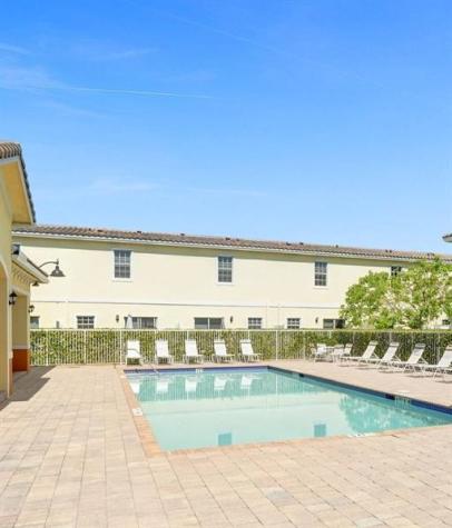 1129 NW 41st Lane Lauderhill FL 33313