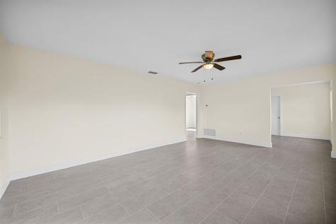 2118 N 14 Avenue Hollywood FL 33020
