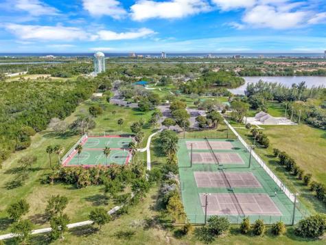 2118 N 14 Avenue Hollywood FL 33020