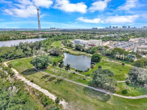 2118 N 14 Avenue Hollywood FL 33020