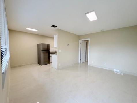 53 NE 16th Place Fort Lauderdale FL 33305