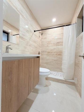 53 NE 16th Place Fort Lauderdale FL 33305
