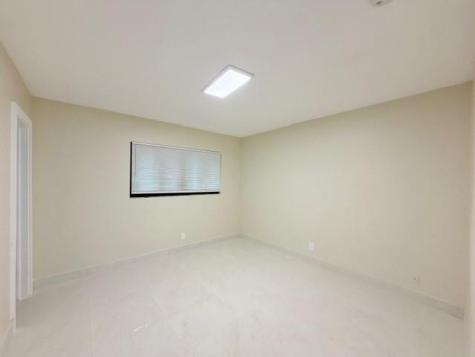 53 NE 16th Place Fort Lauderdale FL 33305