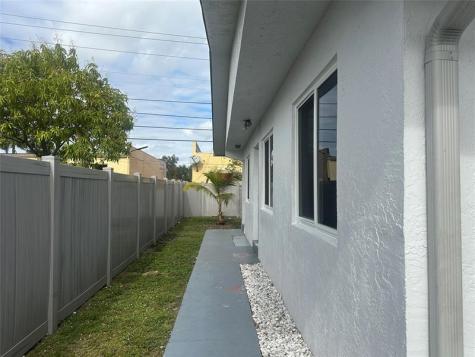 6109 SW 30th Street Miramar FL 33023