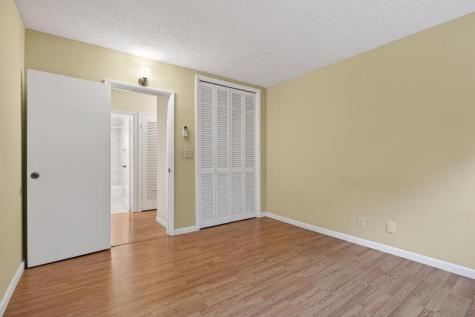 2115 NE 42nd Court Lighthouse Point FL 33064