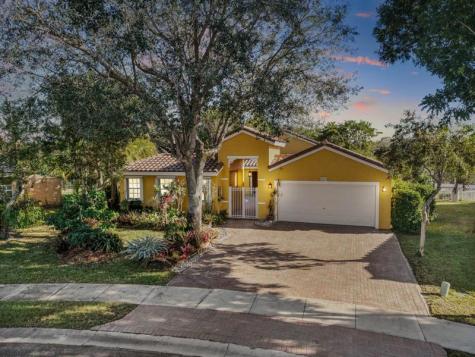 19820 SW 7th Place Pembroke Pines FL 33029