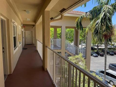 2941 Riverside Drive Coral Springs FL 33065