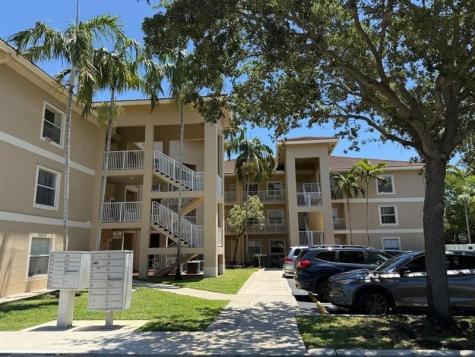 2941 Riverside Drive Coral Springs FL 33065