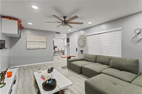 22940 Oxford Place Boca Raton FL 33433
