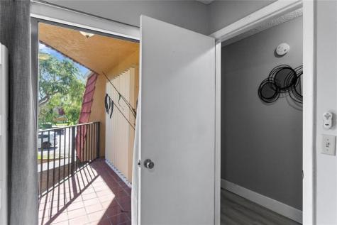 22940 Oxford Place Boca Raton FL 33433