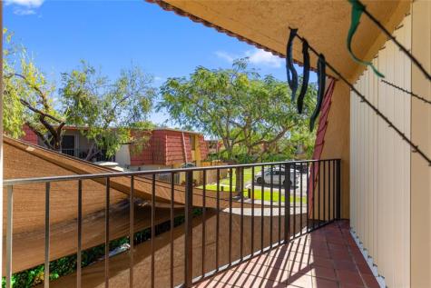 22940 Oxford Place Boca Raton FL 33433