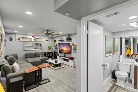 22940 Oxford Place Boca Raton FL 33433