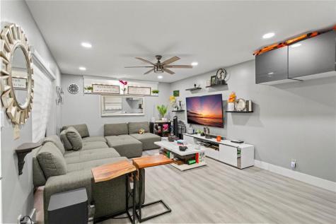 22940 Oxford Place Boca Raton FL 33433
