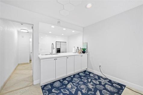 1069 Hillsboro Mile Hillsboro Beach FL 33062