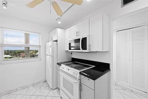 1069 Hillsboro Mile Hillsboro Beach FL 33062