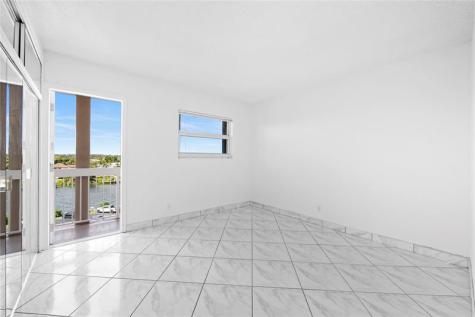 1069 Hillsboro Mile Hillsboro Beach FL 33062