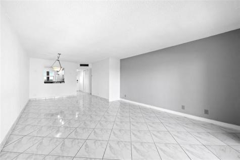 1069 Hillsboro Mile Hillsboro Beach FL 33062