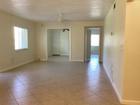 5927 La Pinata Boulevard Greenacres FL 33463