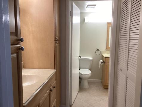 5927 La Pinata Boulevard Greenacres FL 33463