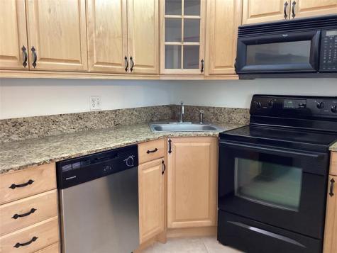 5927 La Pinata Boulevard Greenacres FL 33463