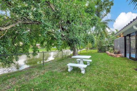 9066 NW 52nd Court Coral Springs FL 33067