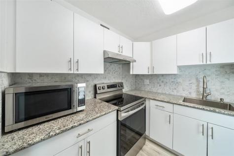 2555 NE 11th Street Fort Lauderdale FL 33304