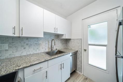 2555 NE 11th Street Fort Lauderdale FL 33304