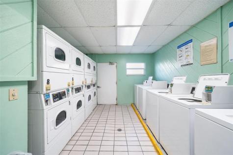 2555 NE 11th Street Fort Lauderdale FL 33304